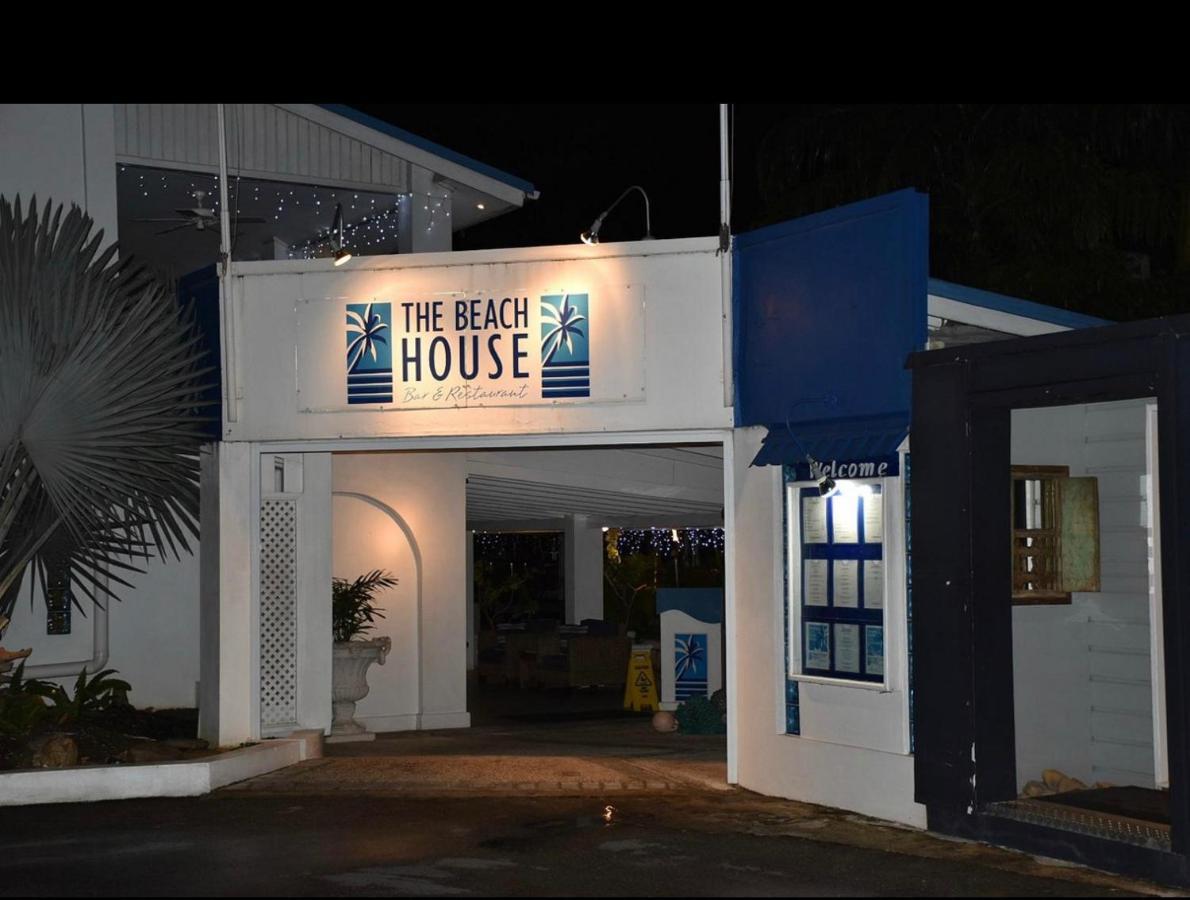 Sugalove Villa 30 Flamboyant Ave Saint James Exterior photo